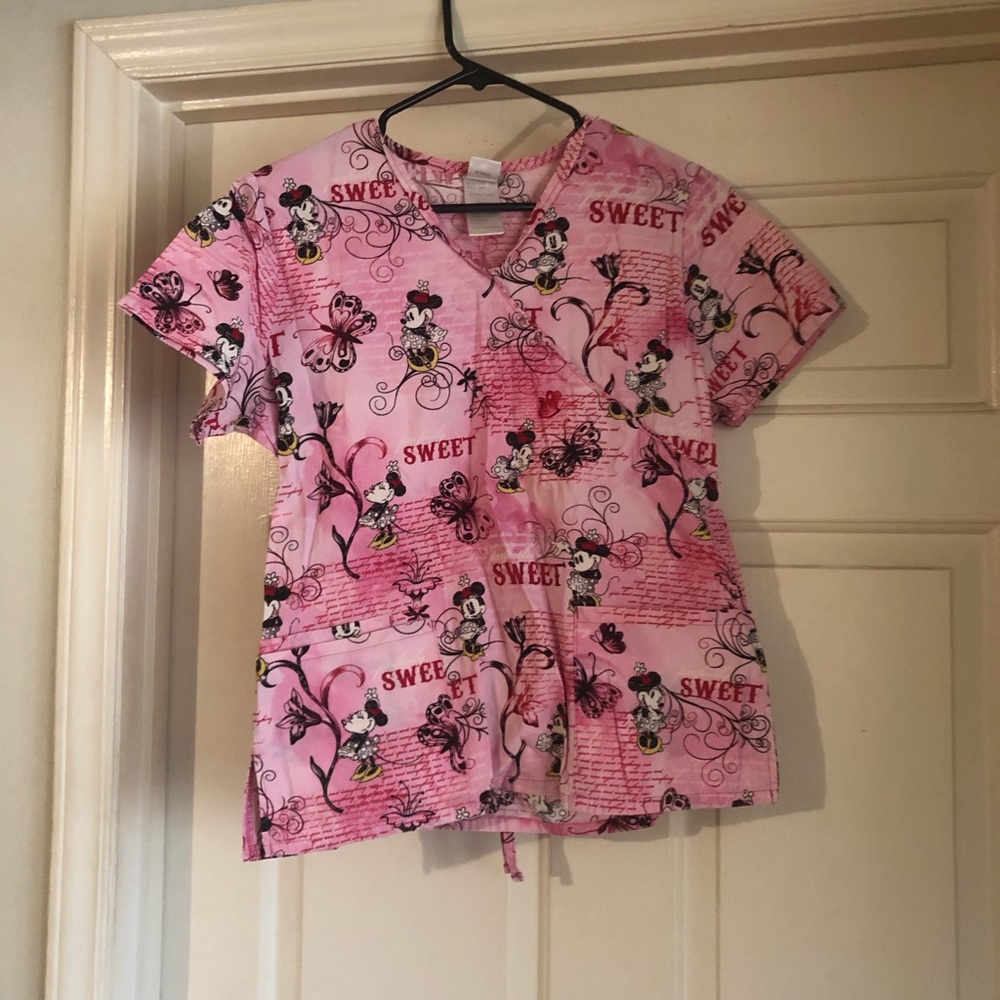 Minnie Mouse scrub top